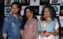 দুর্গাপুজো উদযাপন করতে পৌঁছলেন তনুশ্রী দত্ত, সঙ্গে বোন ঈশিতা ও তাঁর স্বামী বৎসল শেঠ