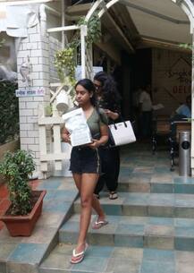 মুম্বইয়ের রাস্তায় মেয়েকে নিয়ে লাঞ্চ ডেটে কাজল