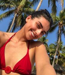 দেখুন আন্তর্জাতিক পরিচিতি পাওয়া এই ভারতীয় মডেল কন্যাকে