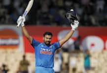 একনজরে দেখে নেওয়া যাক, ভারতীয় হিসেবে একদিনের ক্রিকেটে সবচেয়ে বেশি ছক্কা মেরেছেন যে চার ব্যাটসম্যান