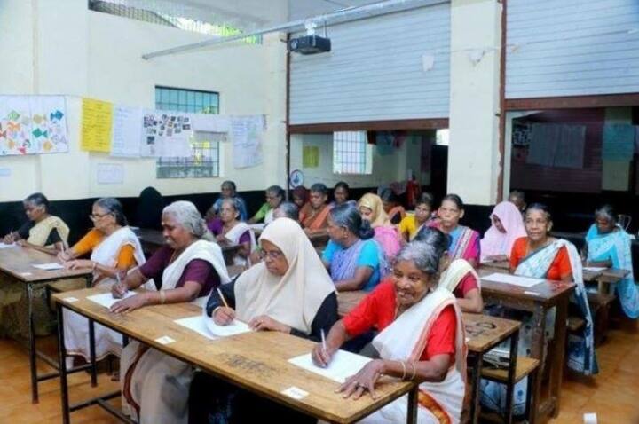 আম্মার লক্ষ্য এখানেই শেষ নয়, এবার তিনি কম্পিউটারের পরীক্ষায় বসতে চান।