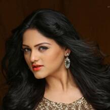 বয়ফ্রেন্ডের সঙ্গে হাত মিলিয়ে এক মহিলার খুনে অভিযুক্ত এই মডেল তরুণী