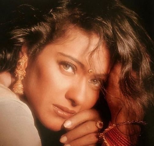 নিজের একটি ছবি শেয়ার করে কাজল তাঁর অনুরাগীদের দীপাবলির শুভেচ্ছাবার্তা দিয়েছেন। ছবি-ইনস্টাগ্রাম