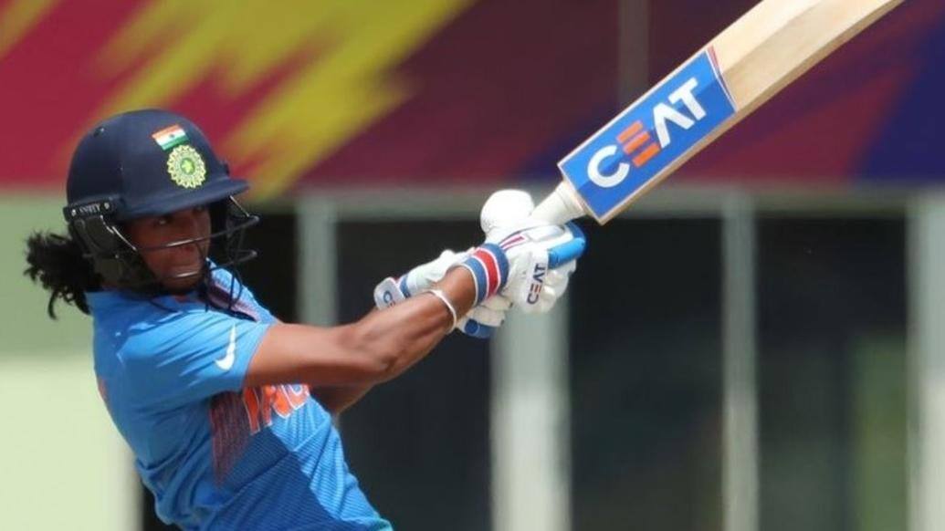Harmanpreet decided to hit sixes to avoid running because of cramps পেশীতে টানের ব্যাথা, দৌড় এড়াতেই বড় শট খেলার সিদ্ধান্ত, টি ২০ বিশ্বকাপে সেঞ্চুরির পর বললেন হরমনপ্রিত