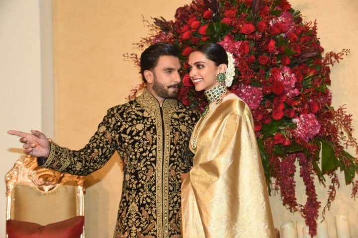 দেখুন দীপিকা-রণবীরের রিসেপশনের আরও ছবি 