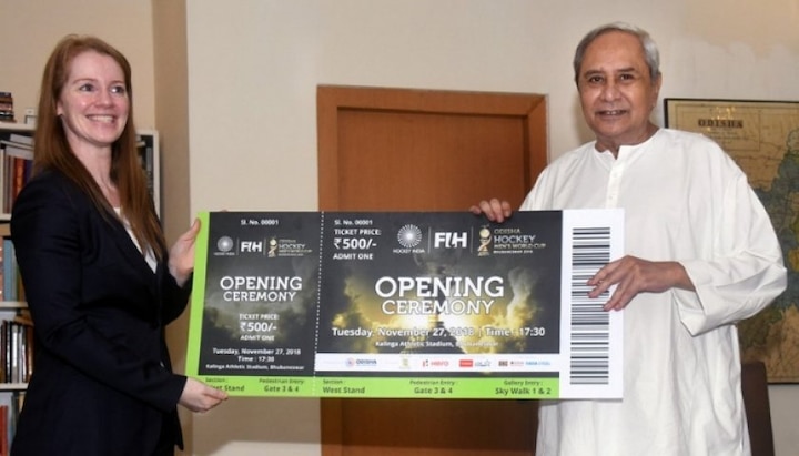 Men's Hockey World Cup 2018: Odisha CM Patnaik buys ticket for opening ceremony worth Rs 500 হকি বিশ্বকাপ: ৫০০ টাকা দিয়ে উদ্বোধনী অনুষ্ঠানের প্রথম টিকিটটি কাটলেন ওড়িশার মুখ্যমন্ত্রী