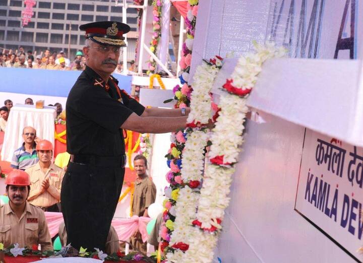 এই উপলক্ষ্যে এদিন সেনার পূর্বাঞ্চলীয় প্রধান জিআরএসই-কে অভিনন্দন জানান।