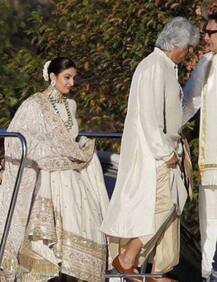 এই সুন্দরী রণবীর সিংহের খুবই ঘনিষ্ঠ, দীপভীরের বিয়েতেও দেখা গিয়েছে, কে তিনি জানেন