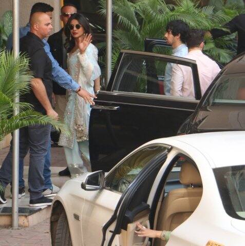 দেখুন তারই কিছু ছবি