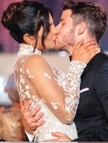 প্রকাশ্যে এল প্রিয়ঙ্কা চোপড়া-নিক জোনাসের বিয়ে ও রিসেপশনের একগুচ্ছ অদেখা ছবি