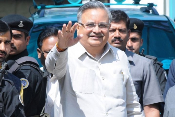 exit poll indicates Raman Singh returing to power again in Chattisgarh for record fourth time বিজেপি পেতে পারে ৫২টি, কংগ্রেস ৩৫টি আসন, রেকর্ড চতুর্থ বার ক্ষমতা ধরে রাখতে পারেন রমন সিংহ, ইঙ্গিত বুথ ফেরত সমীক্ষায়