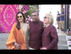 পৌঁছে গিয়েছেন হিলারি ক্লিন্টনও