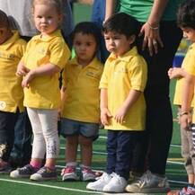 স্কুলের স্পোর্টস ডে-তে অংশ নিল তৈমুর, দেখা গেল মা করিনাকেও