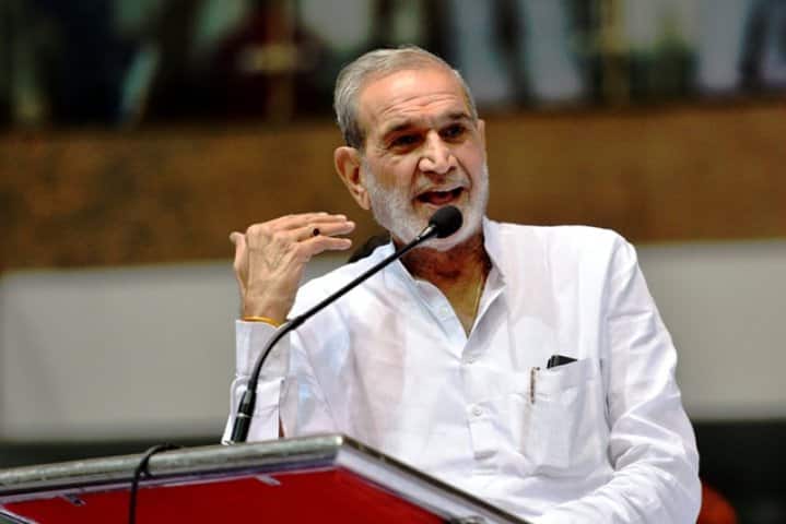 Sajjan Kumar resigns from Congress primary membership, writes to Rahul রাহুলকে চিঠি, কংগ্রেসের প্রাথমিক সদস্যপদ থেকে ইস্তফা শিখ দাঙ্গা মামলায় সাজাপ্রাপ্ত সজ্জন কুমারের