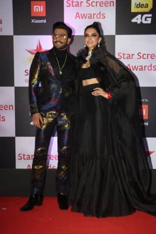 রণবীর এখন ব্যস্ত সারা আলি খানের সঙ্গে তার নতুন ছবি ‘’সিম্বা’’-র প্রচারে।