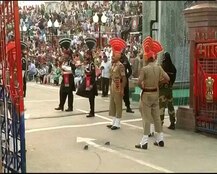 ২২ মাস কেটেছে ভারতীয় জেলে, অবশেষে দেশে ফিরলেন শাহরুখের পাকিস্তানি ভক্ত