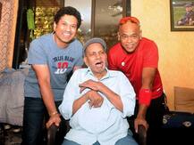 গুরু আচরেকরের শেষযাত্রায় আবেগবিহ্বল সচিন, ব্যাট দেখিয়ে অন্তিম শ্রদ্ধা উঠতি ক্রিকেটারদের