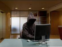 পাক গোয়েন্দা সংস্থার পাতা মধুচক্রের ফাঁদে পা দিয়েছেন অন্তত ৫০ জওয়ান, গ্রেফতার ১, জানাল সেনা