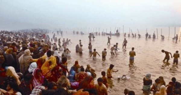 Kumbh: UP cops to use RF tags for children under 14 yrs কুম্ভমেলায় ১৪ বছরের কমবয়সিদের খুঁজে বার করতে রেডিও-ফ্রিকোয়েন্সি আইডেন্টিফিকেশন ট্যাগ ব্যবহার পুলিশের