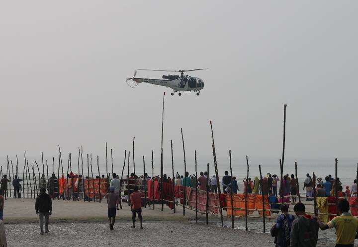 এছাড়া, হলদিয়াতে বাহিনীর অপারেশন্স বেস থেকে ৩টি হোভারক্র্যাফটকে মোতায়েন করা হয়েছে। এরমধ্যে যে কোনও সময় ২টি সমুদ্র রয়েছে। একটি স্ট্যান্ডবাই হিসেবে রাখা হয়েছে।