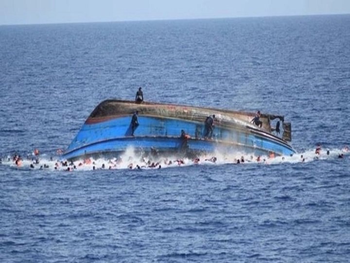 Karnataka: Eight drowned as boat capsizes, 17 rescued by Indian Navy কর্ণাটকে নৌকাডুবি, ৮ জনের সলিলসমাধি