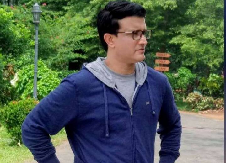 ক্রুনাল ছাড়াও ভারতীয় দলের প্রাক্তন অধিনায়ক সৌরভ গঙ্গোপাধ্যায়ও মার্টিনের সাহায্যে এগিয়ে এসেছেন। সৌরভ বলেছেন, মার্টিন ও আমি একই দলের হয়ে খেলেছি। ও কিছুটা অন্তর্মুখী। আমি ওর দ্রুত সুস্থতা কামনা করছি। সেইসঙ্গে বলতে চাই, তাঁর পরিবার একা নয়। 