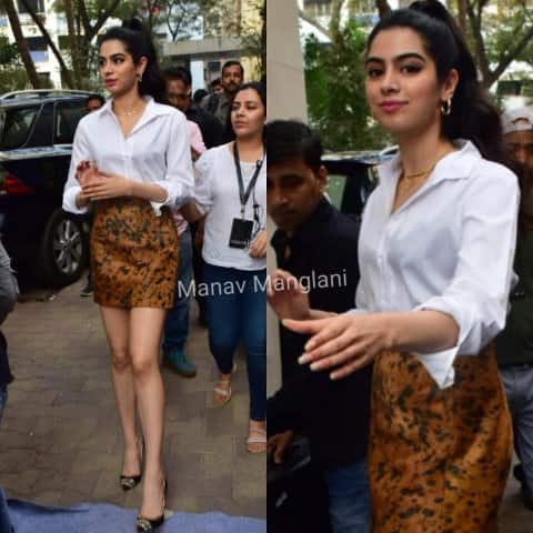 দেখুন তাঁদের আরও ছবি।