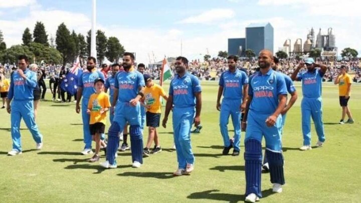 India beat New Zealand by 90 runs in second one-dayer to take 2-0 lead in five-match series. দ্বিতীয় একদিনের ম্যাচে নিউজিল্যান্ডকে ৯০ রানে হারিয়ে সিরিজে ২-০ এগিয়ে গেল ভারত