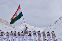 লাদাখে ১৮,০০০ ফুট উচ্চতায় মাইনাস ৩০ ডিগ্রি তাপমাত্রায় প্রজাতন্ত্র দিবস পালন