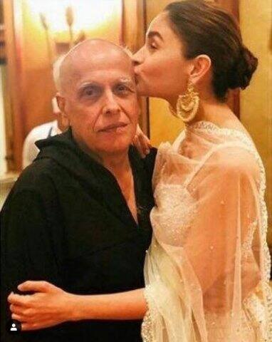 বাবা মহেশ ভট্টর সঙ্গে কন্যা আলিয়া 