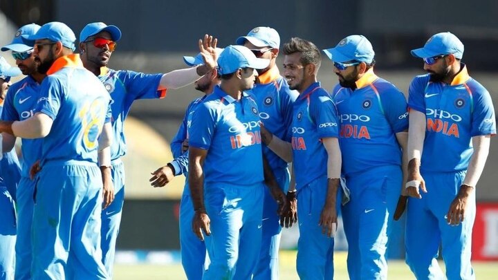 India win third ODI against New Zealand by seven wickets for unassailable 3-0 lead in five-match series সাত উইকেটে নিউজিল্যান্ডকে হারিয়ে দুই ম্যাচ বাকি থাকতেই  সিরিজ জয় ভারতের