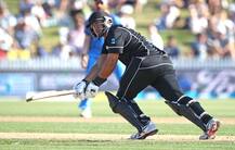 ‘১০০ রানের কমে আউট হতে পারে কোনও দল!’ ভনের বিদ্রুপের মুখের মতো জবাব ভারতীয় সমর্থকদের