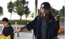 প্রেমিক ও দুই মেয়েকে নিয়ে বিদেশে ছুটি কাটাতে চললেন সুস্মিতা