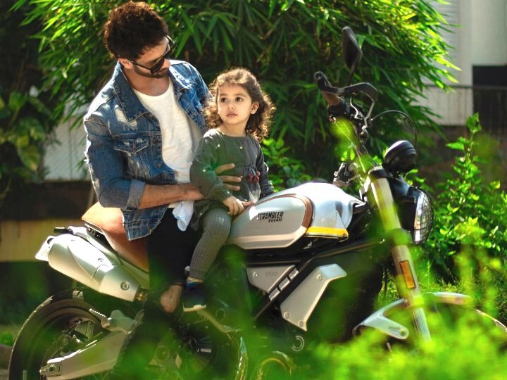 Shahid Kapoor gives bike ride to daughter Misha Kapoor; Shares a super cute pic with her! মেয়ে মিশাকে বাইকে বসিয়ে ছবি পোস্ট করলেন শাহিদ কপূর