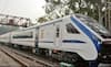 বন্দে ভারত এক্সপ্রেসের প্রথম বাণিজ্যিক যাত্রা শুরু