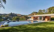 বিয়ের পর প্রাসাদোপম এই বাড়িতে থাকছেন নিক জোনাস ও প্রিয়ঙ্কা চোপড়া