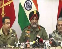 পুলওয়ামা হামলা: ছেলেদের অস্ত্র ছাড়তে বলুন, নয়তো খতম হবে! কাশ্মীরে সন্ত্রাসের পথে হাঁটা যুবকদের মায়েদের আবেদন সেনাকর্তার, বললেন, জয়েশ ‘পাকিস্তানের সন্তান’