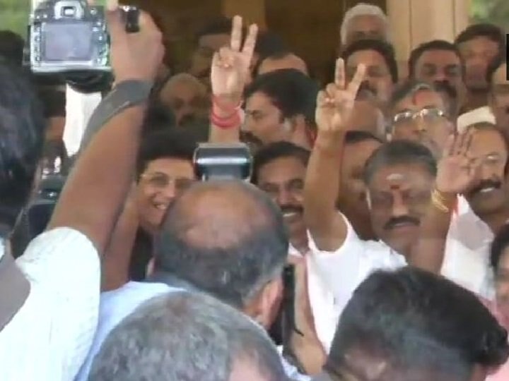 BJP to contest 5 LS seats as part of AIADMK-led alliance in TN এআইএডিএমকে-র সঙ্গে জোটের ঘোষণা, তামিলনাড়ুতে পাঁচ লোকসভা আসনে লড়বে বিজেপি