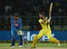 প্রথম টি২০ ম্যাচে ভারতকে ৩ উইকেটে হারাল অস্ট্রেলিয়া