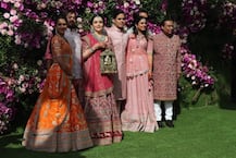 হাজির বলিউড তারকা থেকে বিদেশি অতিথিরা, জমজমাট মুকেশ অম্বানির পুত্রের বিয়ের আসর