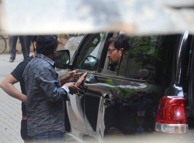 এবিপি আনন্দের পক্ষ থেকে ইরফানকে 'অল দ্য বেস্ট' ( সব ছবি- মানব মঙ্গলানি) 