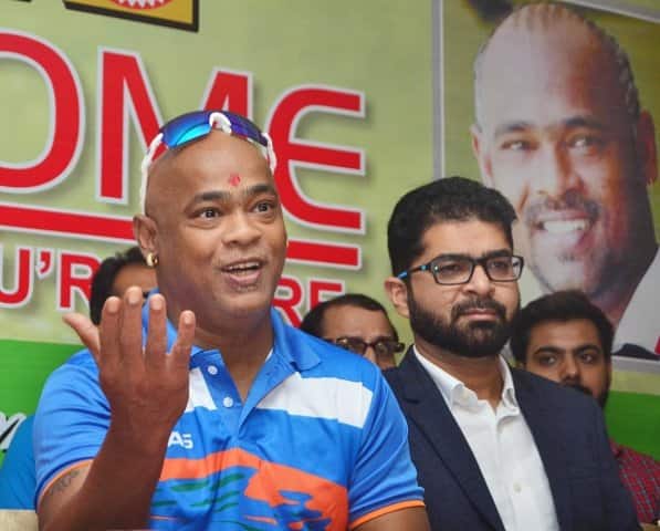 বিনোদ কামলি লোক ভারতী দলে যোগ দেন। বিধানসভা ভোটে লোক ভারতী দলের হয়ে নির্বাচনে লড়েছিলেন তিনি।