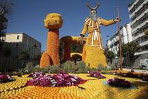 ৫ লক্ষ ১৪০ মেট্রিক টন লেবু দিয়ে বানানো হয় বিভিন্ন মূর্তি, প্রত্যেক বছর নতুন নতুন বিষয় ভাবনায় সেজে ওঠে ফ্রান্সের ‘লেমন ফেস্টিভ্যাল’