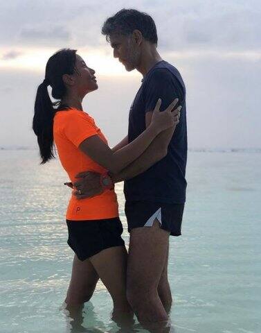 গত বছর ২২ এপ্রিল মুম্বই থেকে কিছু দূরে আলিবাগে তাঁরা বিয়ে করেন।