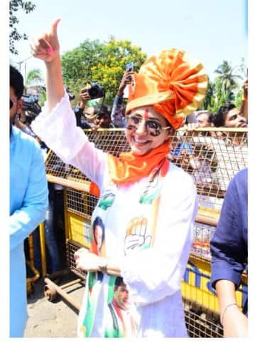 উল্লেখ্য এই প্রথম নির্বাচনে প্রতিদ্বন্দ্বিতা করবেন উর্মিলা। 