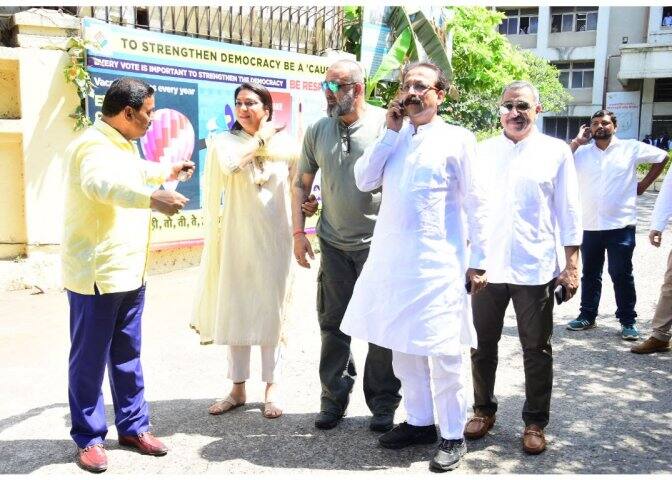 প্রিয়া দত্ত এবারও প্রতিদ্বন্দ্বিতা করবেন বিজেপি প্রার্থী পুনম মহাজনের বিরুদ্ধে। ২০১৪ সালের নির্বাচনে প্রিয়া পুনমের কাছে হেরেছিলেন ১ লক্ষ ৮৬ হাজার ভোটে। (ছবি সৌজন্যে- মানব মঙ্গলানি) 