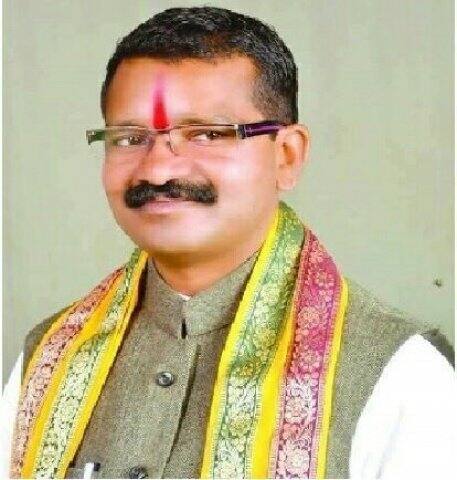 বিজেপি বিধায়ক ভীমা মান্ডবি ছিলেন ছত্তিশগড়ের বিজেপি নেতা। নরেন্দ্র মোদি বিধায়কের পরিবারে প্রতি সমবেদনা জানিয়ে টুইট করেন 