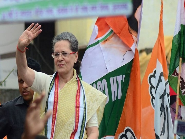 Lok Sabha Election 2019 - Sonia declares assets worth Rs 11.82 cr, Smriti Irani has assets over Rs 4.71 cr সনিয়ার ১১.৮২ কোটি টাকার  সম্পত্তি, স্মৃতির ৪.৭১ কোটির