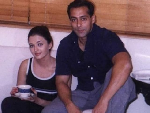 EX lovers Salman Khan & Aishwarya Rai Bachchan UNSEEN photo goes viral on the internet, See PIC একসঙ্গে অ্যাশ-সলমন! সোশ্যাল মিডিয়ায় ছবি ঘিরে হইচই