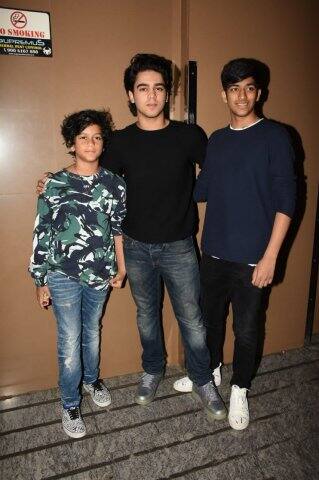 শাজিদ নাদিয়াওয়ালার ছেলেদেরও দেখা গেল স্ক্রিনিং-এ। (সব ছবি- মানব মঙ্গলানি) 